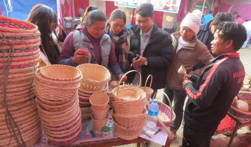बाँसबाट बनेका सामग्रीलाई बजारको माग धान्न गाह्रो